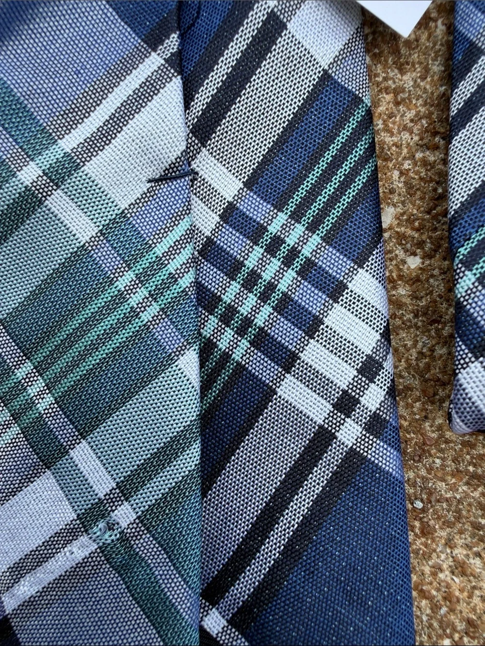 Banana Republic Blue, Green and White Plaid Men's Tie. NWT